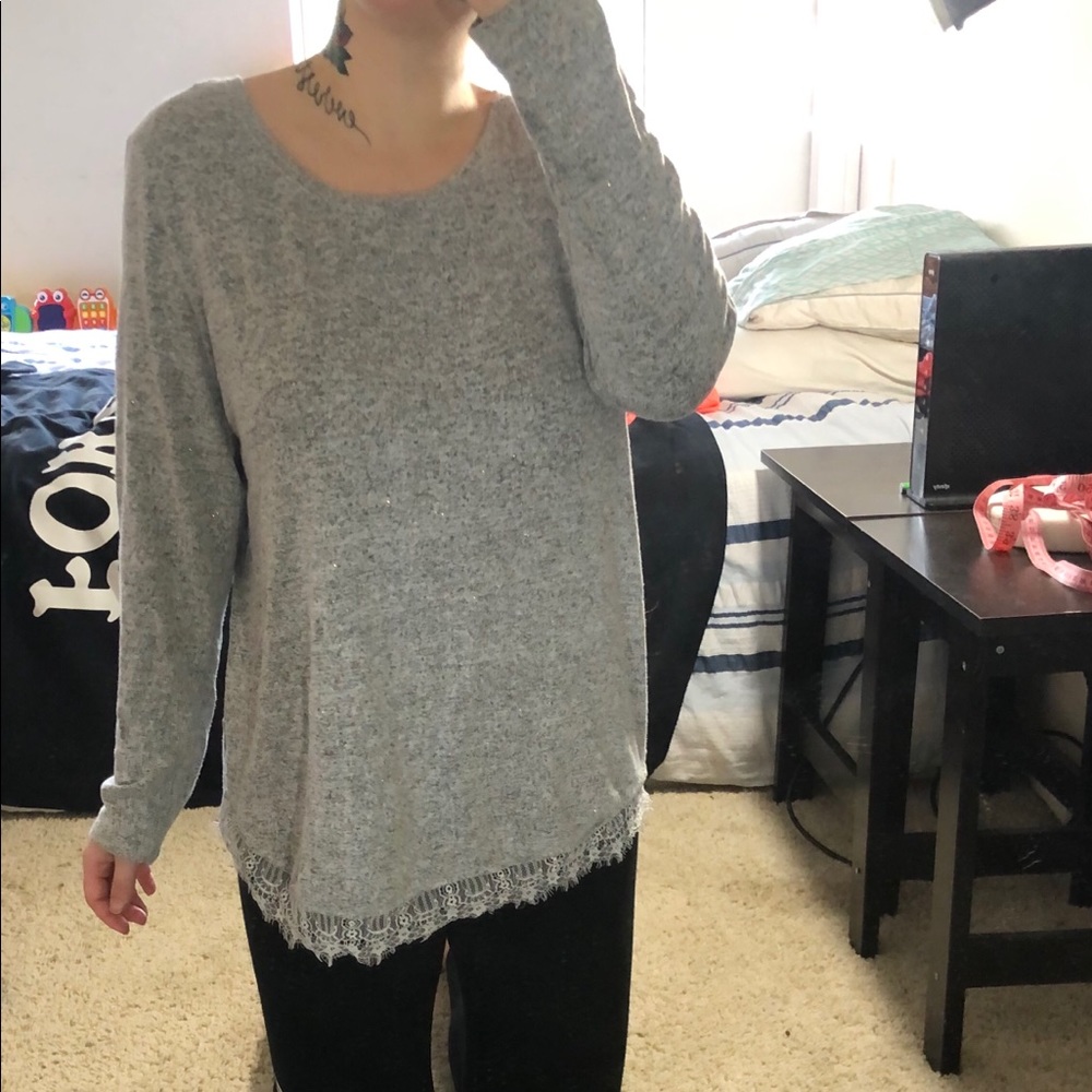 LC Sweater Top